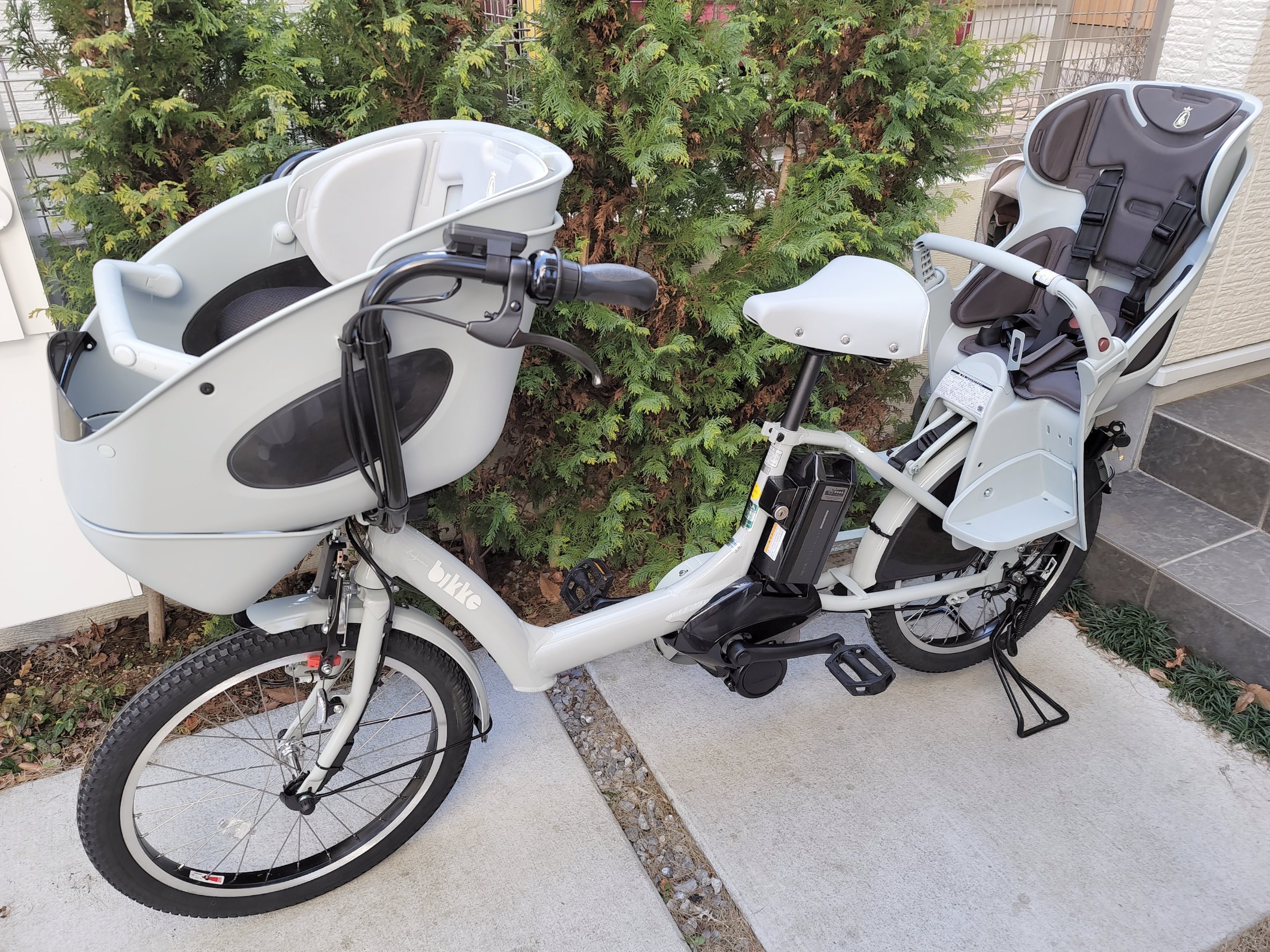 美原店 bikke 電動自転車 ブリヂストン チャイルドシート カバー付き